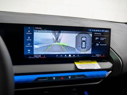 Certified 2025 BMW X3 xDrive30i w/ Premium Package image 28