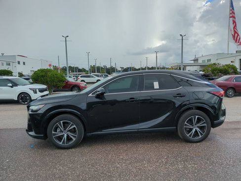 Used 2024 Lexus RX 350 Premium w/ Convenience Package FWD image 2