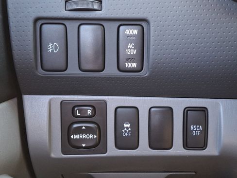 Used 2015 Toyota Tacoma 4x4 Double Cab w/ TRD Sport Package image 22