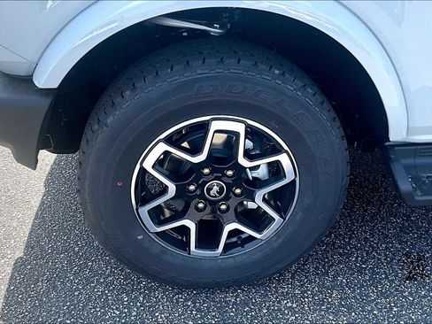 New 2026 Ford Bronco Outer Banks AWD/4WD image 12