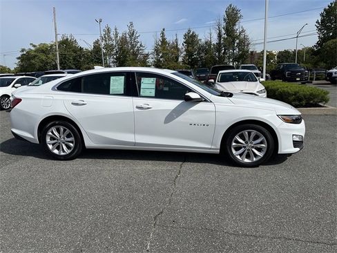 Used 2022 Chevrolet Malibu LT image 4