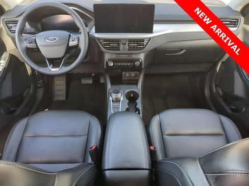 Used 2025 Ford Escape Platinum image 13