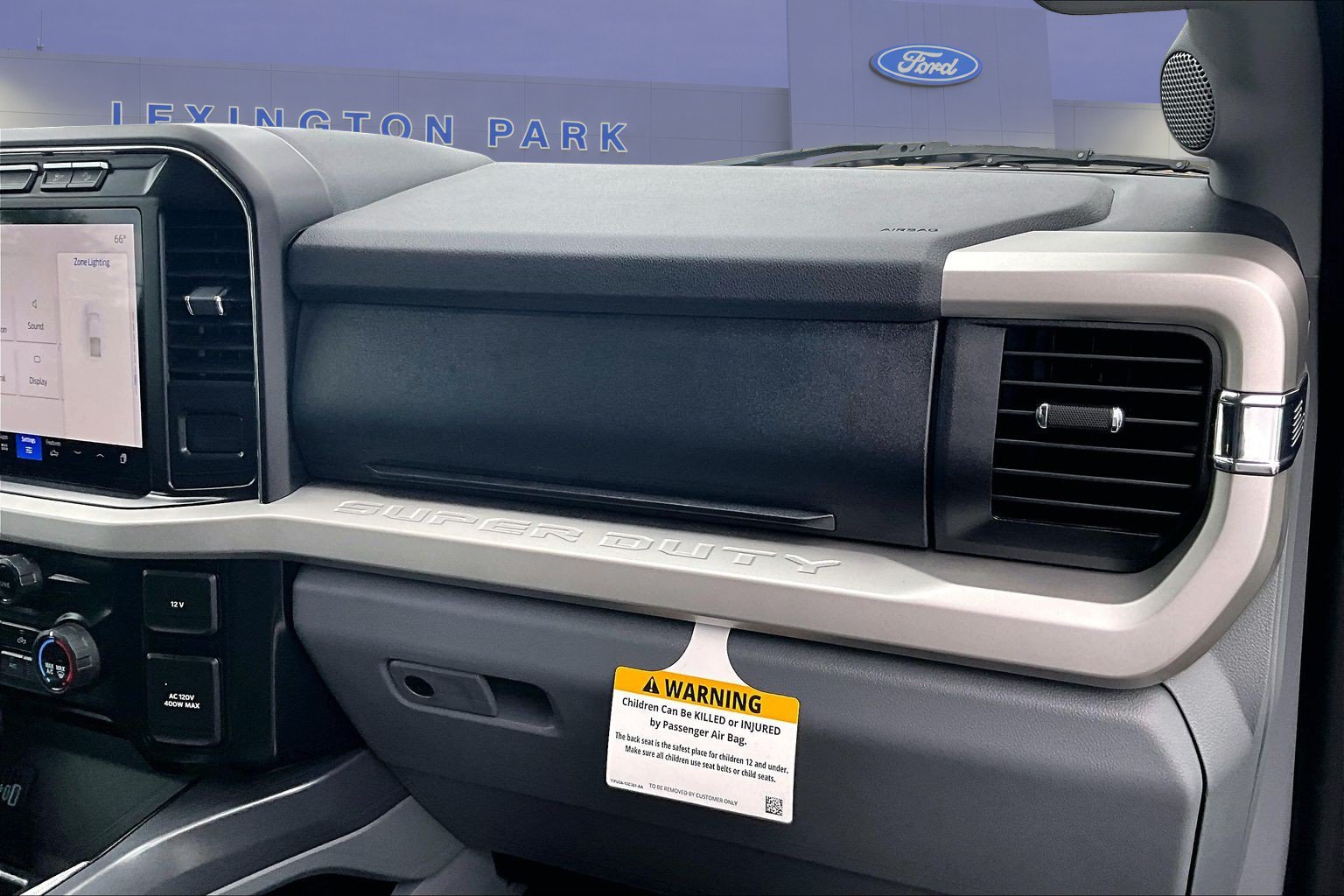Used 2024 Ford F350 XLT w/ XLT Premium Package AWD/4WD image 27