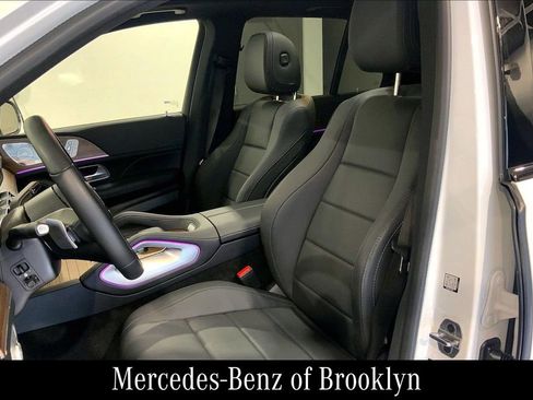 Used 2025 Mercedes-Benz GLE 450 4MATIC image 11