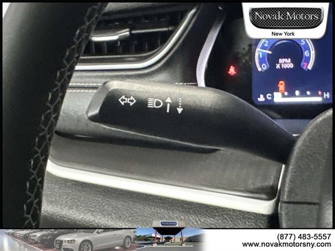 Used 2023 Jeep Grand Cherokee L Laredo image 19