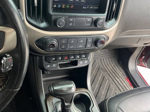Used 2019 GMC Canyon Denali RWD image 14