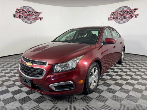 Used 2016 Chevrolet Cruze LT image 3