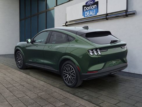 Certified 2025 Ford Mustang Mach-E Premium image 5