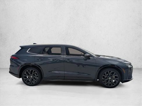 Certified 2025 Toyota Crown Signia w/ Advanced Technology Package AWD/4WD image 4
