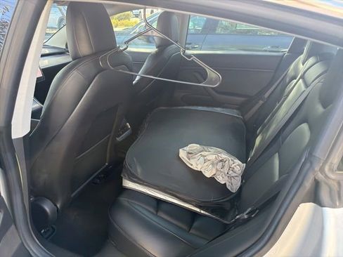 Used 2018 Tesla Model 3 Long Range RWD image 7