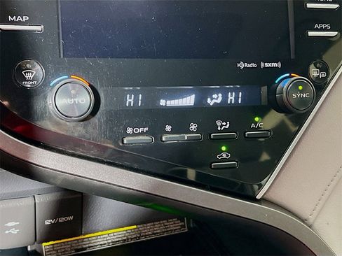 Used 2018 Toyota Camry XSE w/ Driver Assist Package image 15