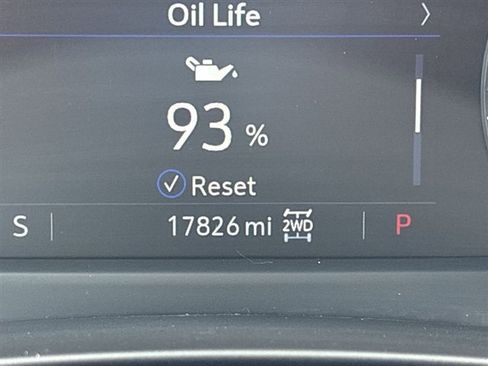 Used 2023 Cadillac XT4 Premium Luxury AWD/4WD image 12