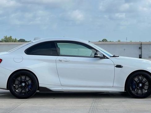 Used 2018 BMW M2 image 2