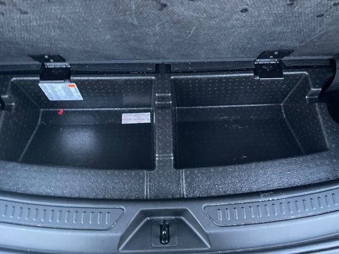 Used 2023 GMC Acadia AT4 w/ Technology Package image 29