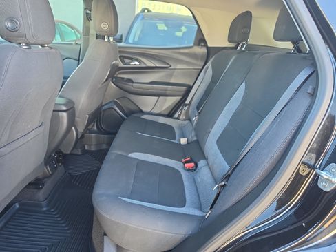 Used 2021 Chevrolet TrailBlazer LT w/ Convenience Package FWD image 26