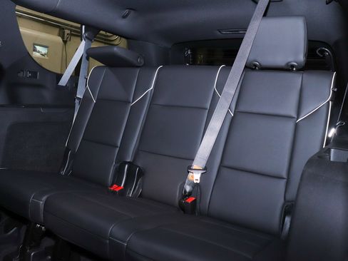 Used 2022 Cadillac Escalade ESV Premium Luxury image 22