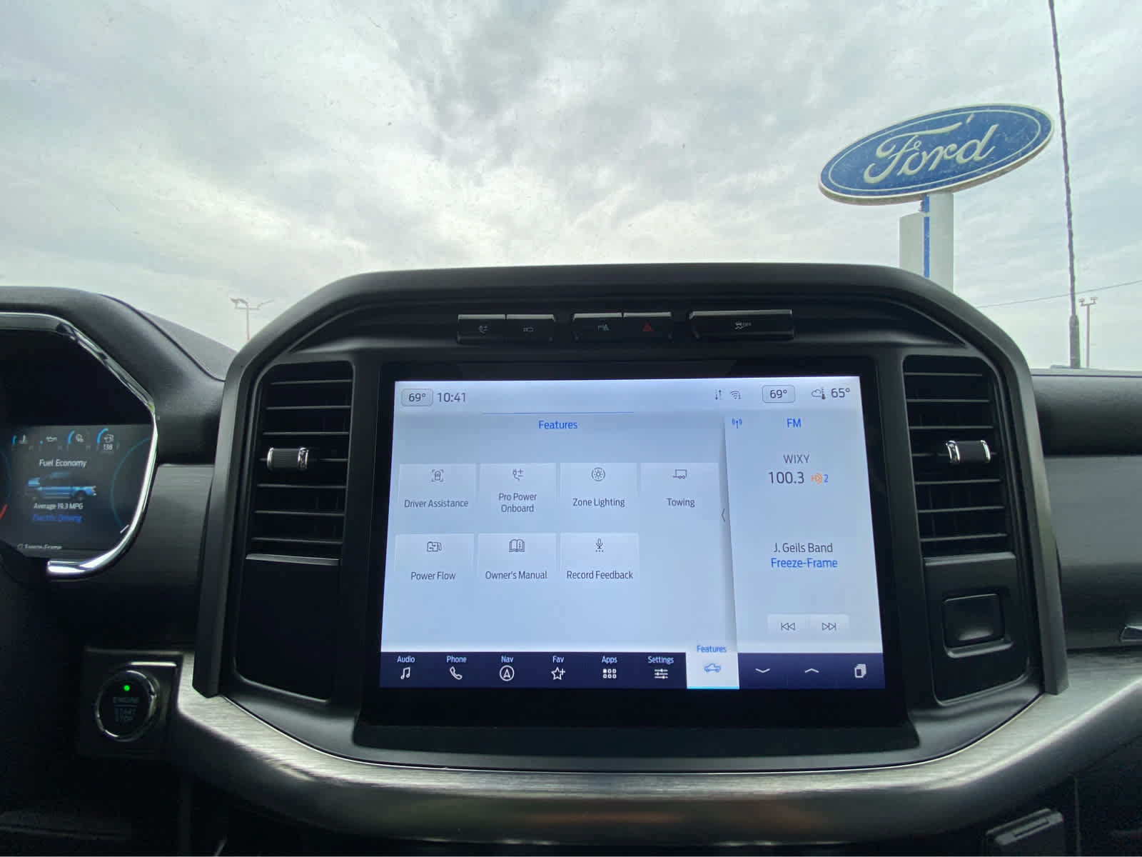 Used 2023 Ford F150 Lariat w/ Equipment Group 502A High AWD/4WD image 33