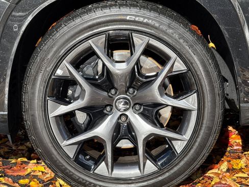 Certified 2025 Lexus TX 500h AWD image 36