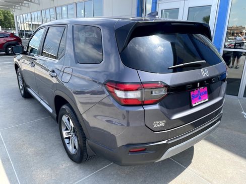 Used 2023 Honda Pilot EX-L image 2