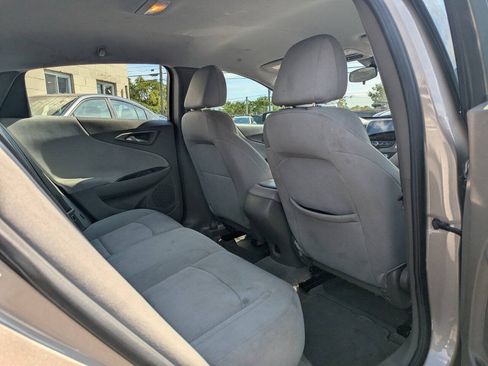 Used 2024 Chevrolet Malibu LS FWD image 18