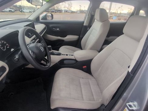 Used 2024 Honda HR-V LX image 12