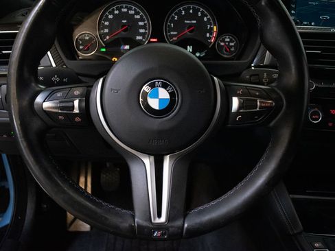 Used 2017 BMW M4 Coupe RWD image 13