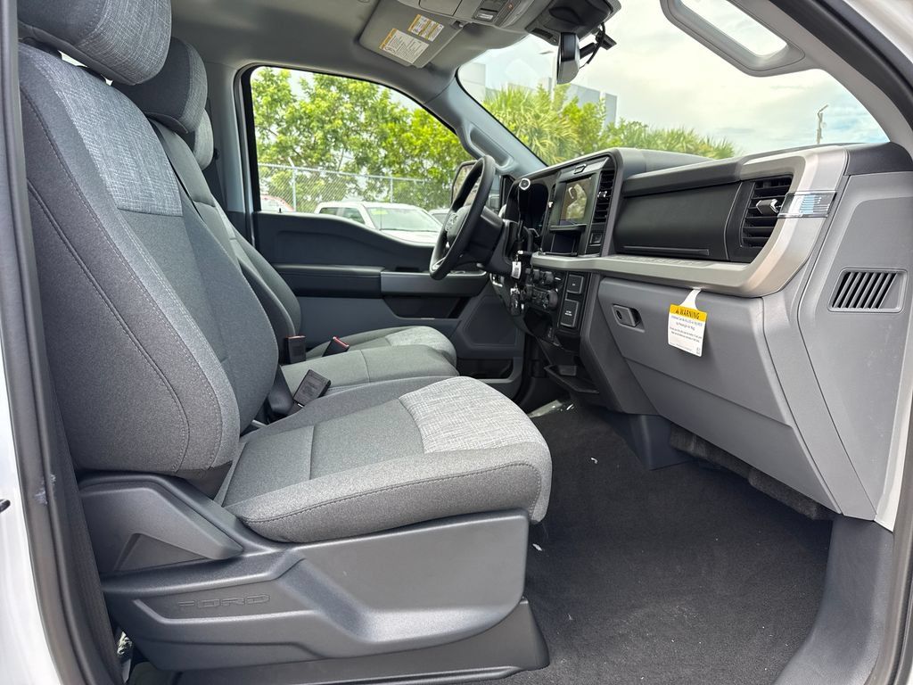 New 2027 Ford F250 XLT w/ Tremor Off-Road Package AWD/4WD image 21