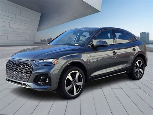 Certified 2023 Audi Q5 2.0T Premium Plus w/ Premium Plus Package image 3