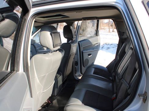 Used 2006 Jeep Grand Cherokee SRT8 w/ SRT Option Group I AWD/4WD image 33