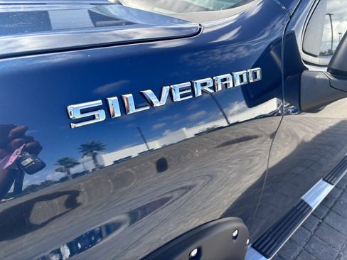 Used 2022 Chevrolet Silverado 1500 RST image 10