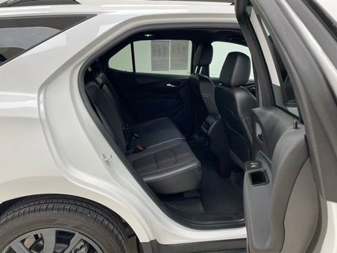 Used 2024 Chevrolet Equinox RS AWD/4WD image 16