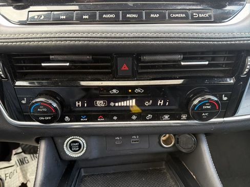 Used 2021 Nissan Rogue SL w/ Premium Package image 26