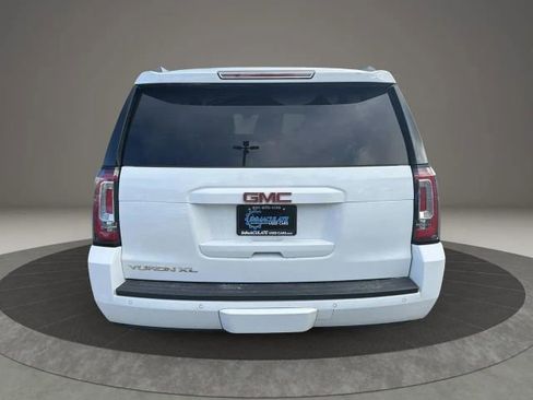 Used 2018 GMC Yukon XL SLT AWD/4WD image 4