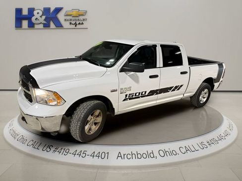 Used 2022 RAM 1500 Classic SLT w/ Protection Group AWD/4WD image 6