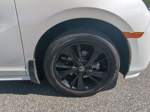 Used 2024 Honda Odyssey Sport image 12