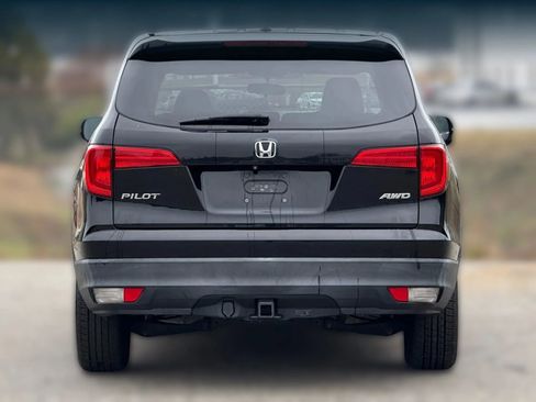 Used 2016 Honda Pilot EX image 4