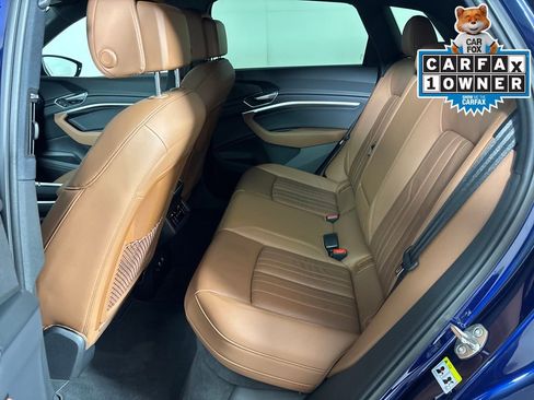 Used 2022 Audi e-tron Premium w/ Convenience Plus Package image 26
