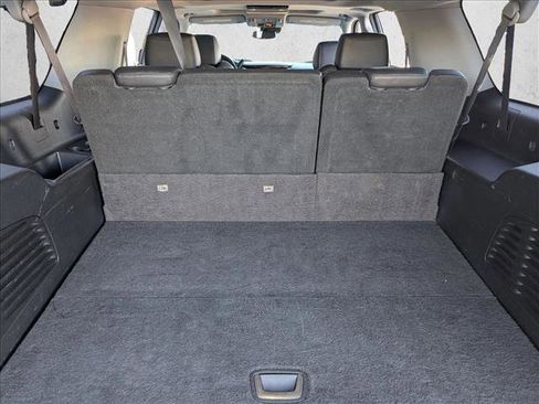 Used 2017 Cadillac Escalade ESV Luxury image 6