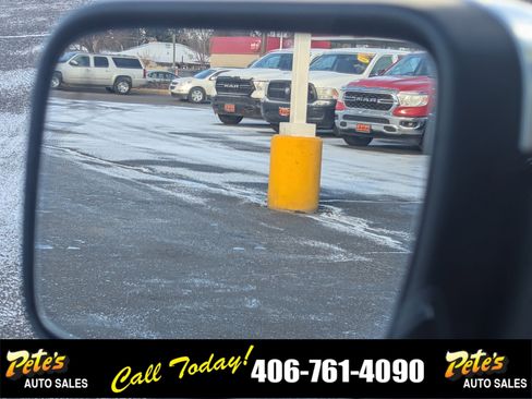 Used 2017 Ford Explorer Platinum image 36