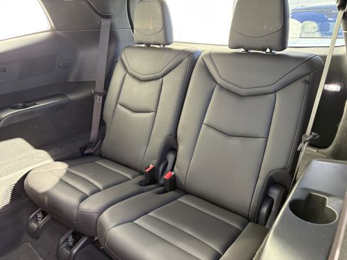 Used 2023 Cadillac XT6 Luxury image 14