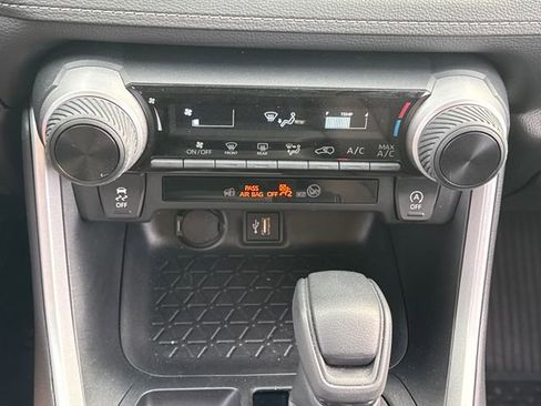 Used 2025 Toyota RAV4 LE image 30