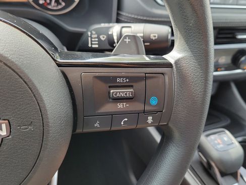 Used 2023 Nissan Rogue SV FWD image 22