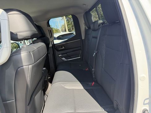 Used 2022 Toyota Tundra SR5 w/ SR5 Premium Package image 26
