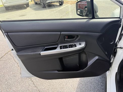 Used 2017 Subaru Crosstrek 2.0i AWD/4WD image 22