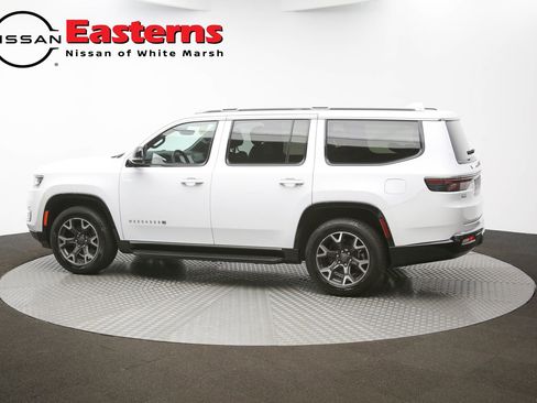Used 2023 Jeep Wagoneer Series III w/ Preferred Equipment Group RWD image 60