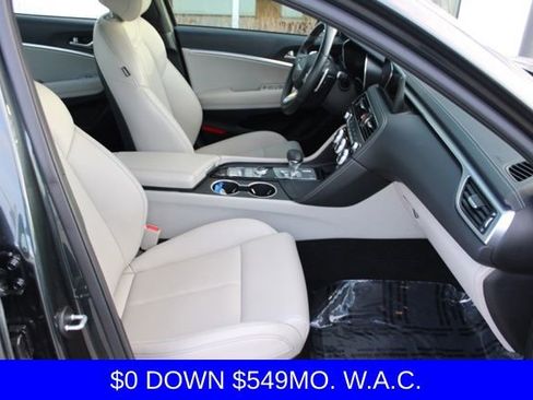 Used 2023 Genesis G70 2.0T image 16