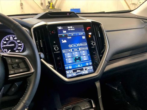 Used 2025 Subaru Ascent Touring image 8