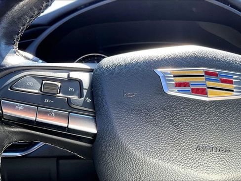 Used 2023 Cadillac XT4 Premium Luxury FWD image 26