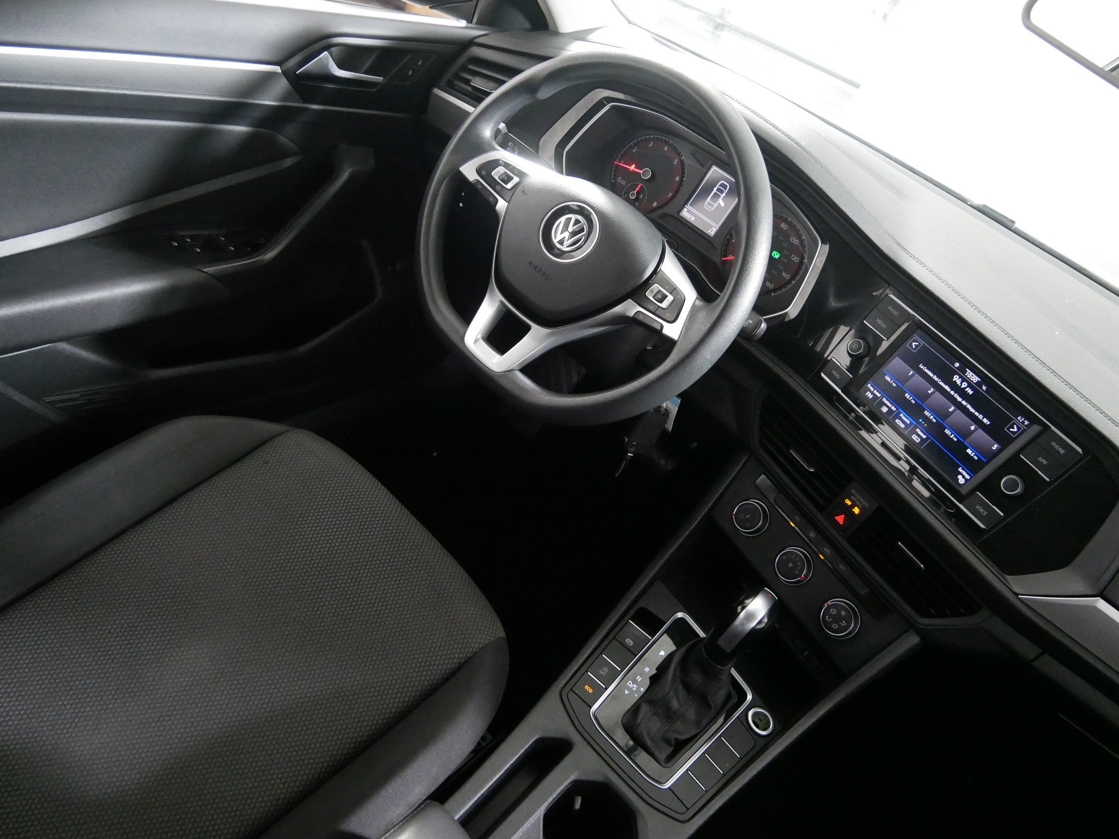 Used 2020 Volkswagen Jetta SE FWD image 9