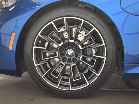 Used 2025 BMW M5 Touring image 14